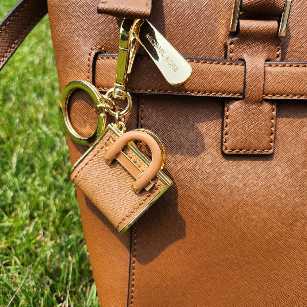 Michael Kors Brown Leather Tote Bag with purse charm - Picture 5 of 9